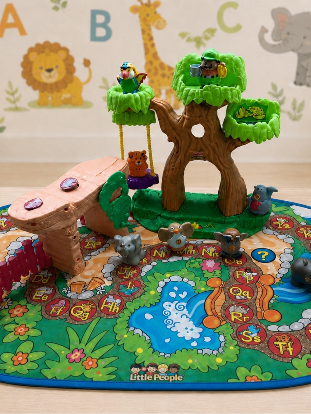 Fisher-Price Little People A–Z Learning Zoo Playset & Mat